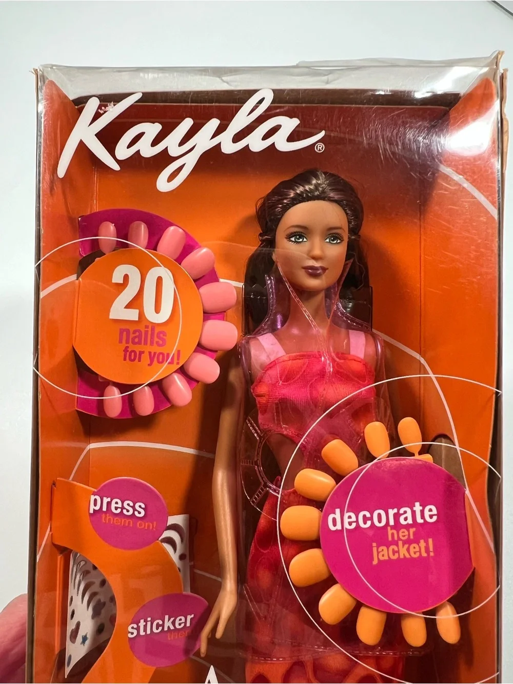 Barbie Amazing Nails Kayla Doll and 20 Press-On Nails 53381 Mattel 2001 New